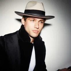 Fashion Clorindon Wide Brim