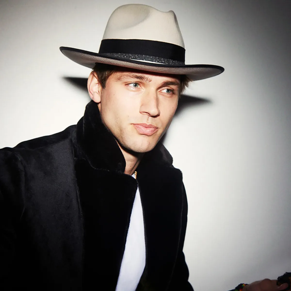 Fashion Clorindon Wide Brim