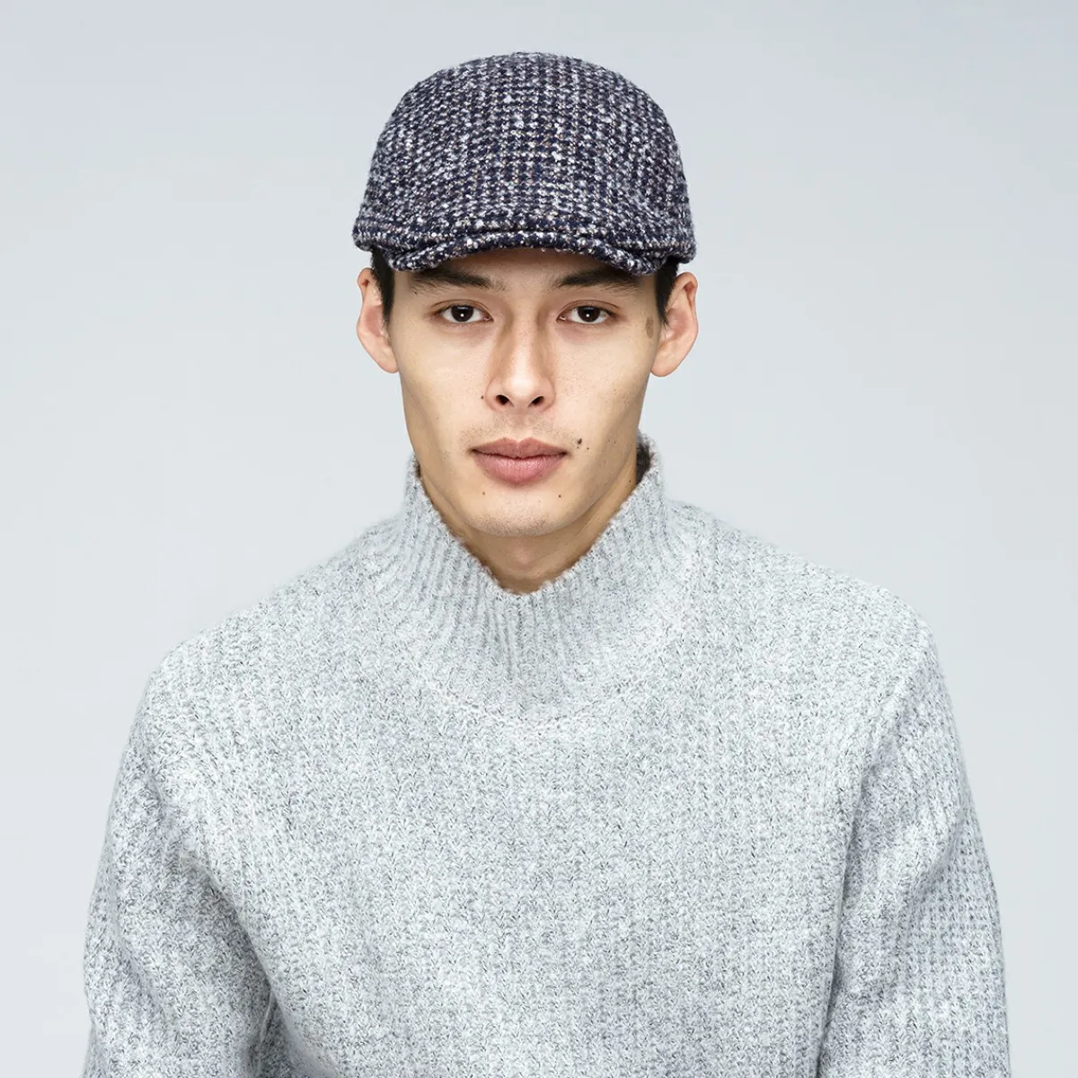 Hot Harwood Ivy & Flat Caps