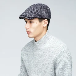 Hot Harwood Ivy & Flat Caps