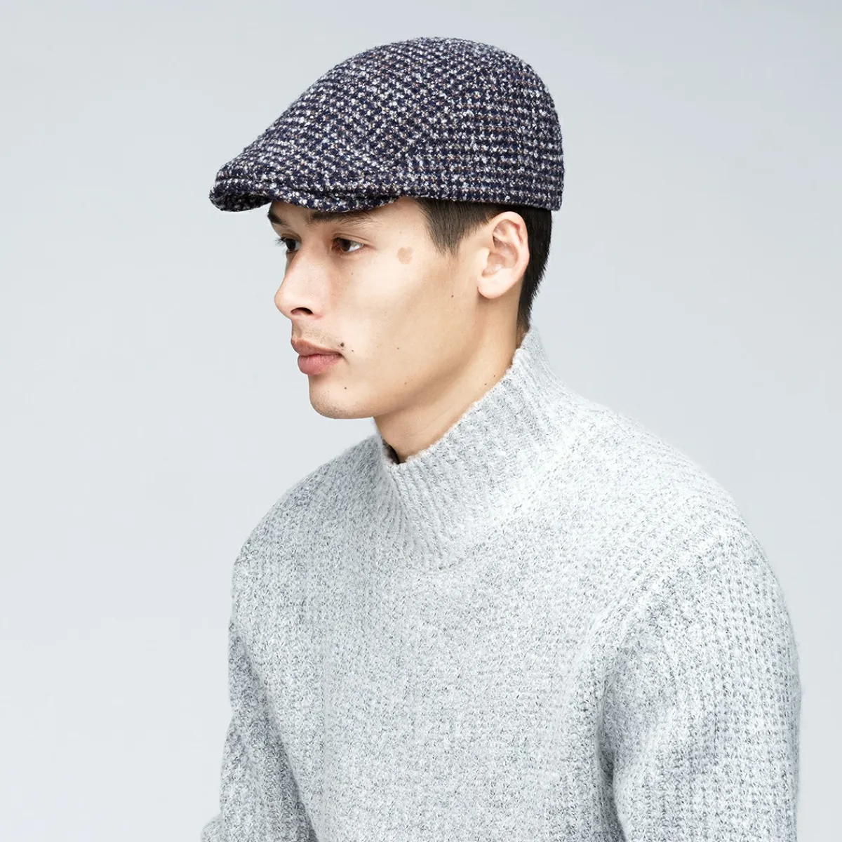 Hot Harwood Ivy & Flat Caps