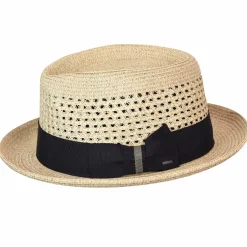 Clearance Wilshire Straw